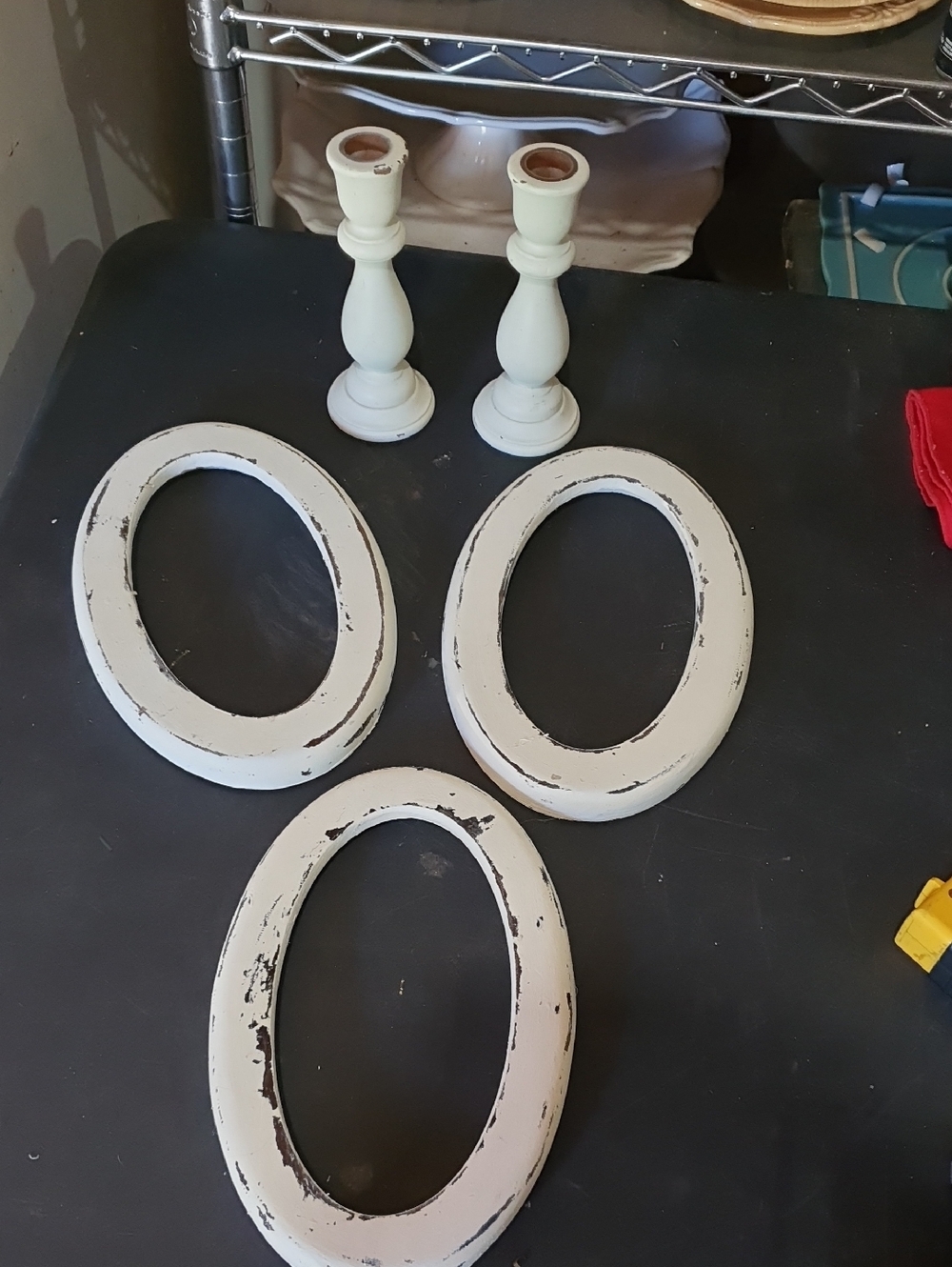 Unbranded Distressed White Oval Wall Frames - Set of 3
